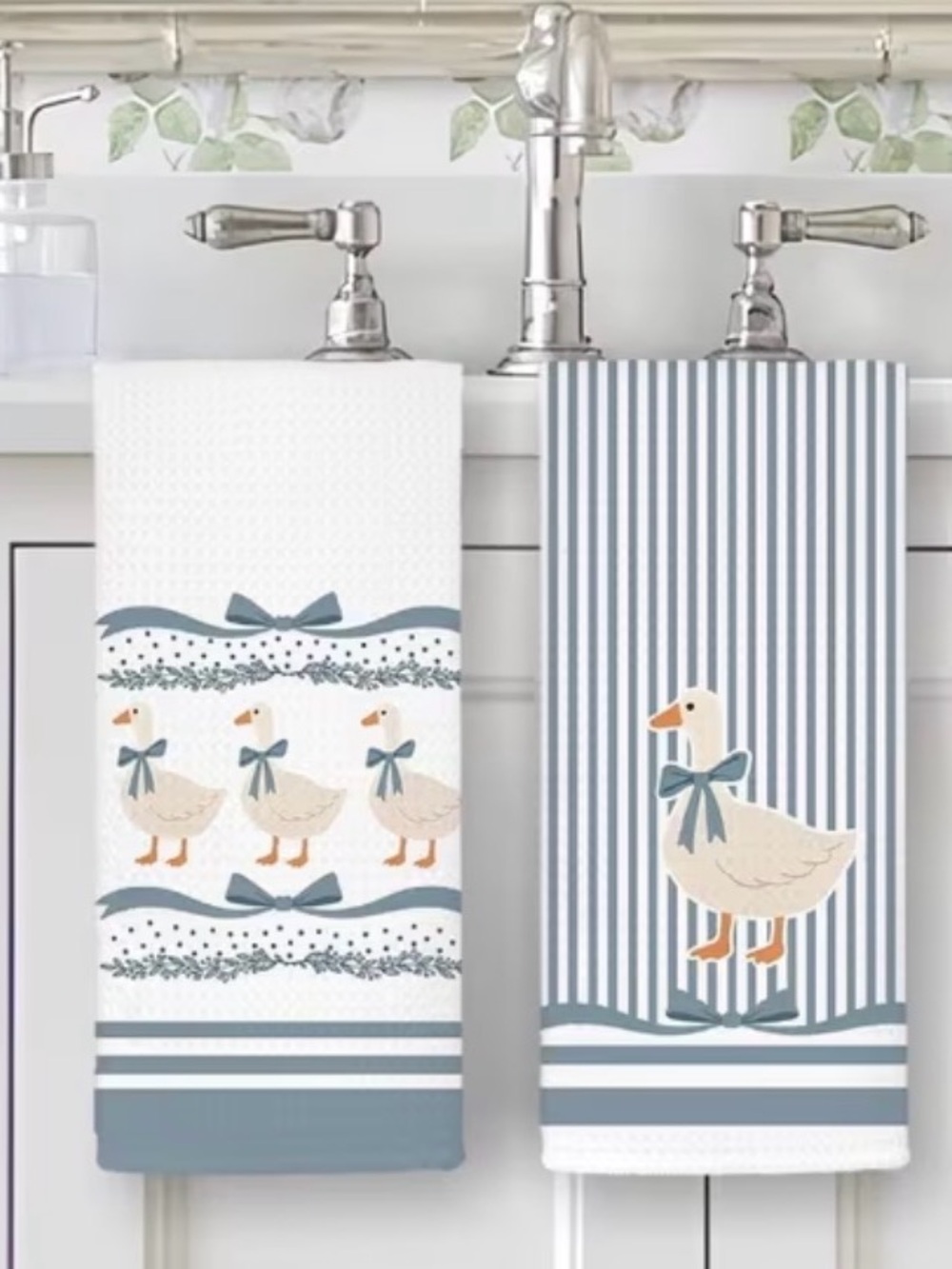 New 2Pack Blue Bow Tie Goose Kitchen Towels Cottagecore Farmhouse bathroom Decor